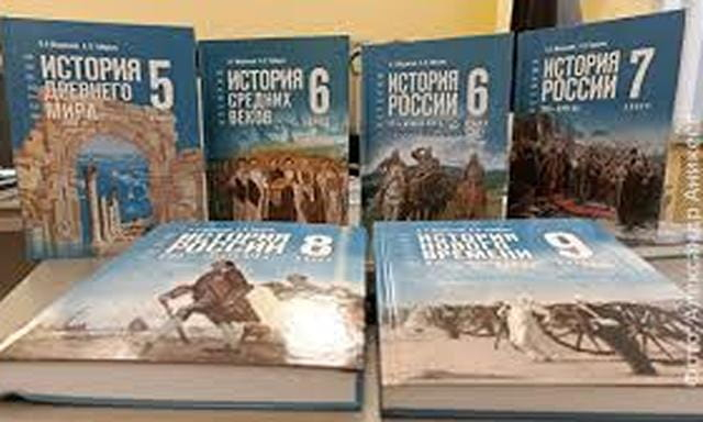 Школьников на оккупированной Луганщине заставляют сдавать экзамен по истории России