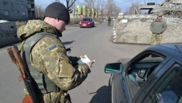 «Урожайные» дни на луганских блокпостах