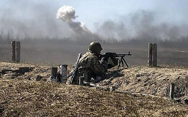 На восточном фронте снова жарко – боевики, словно с цепи сорвались