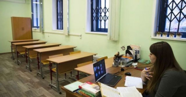 Учителям на оккупированной территории не выдали зарплату и отпускные