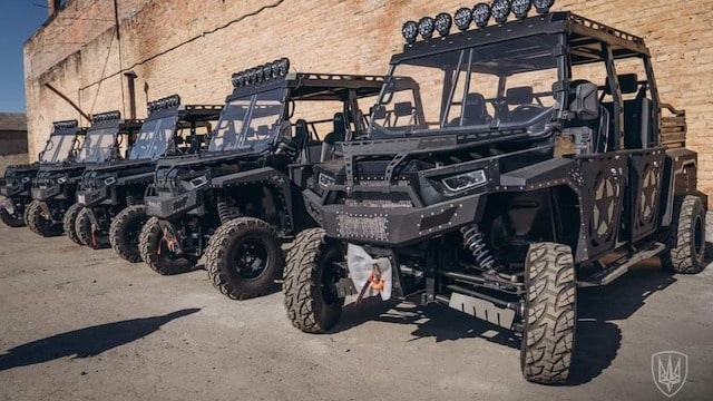Бойцам бригады быстрого реагирования «Рубеж» переданы 5 автомобилей