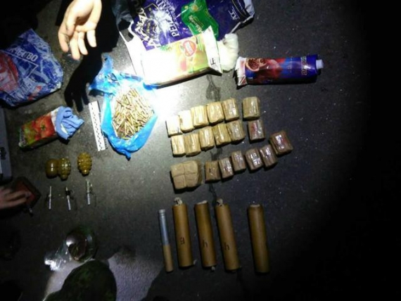 Полсотни патронов и несколько гранат нашли у мужчины в Рубежном
