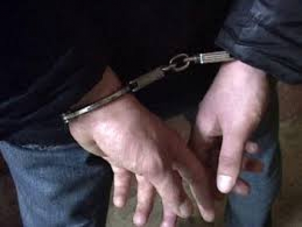 Задержали вооруженных грабителей