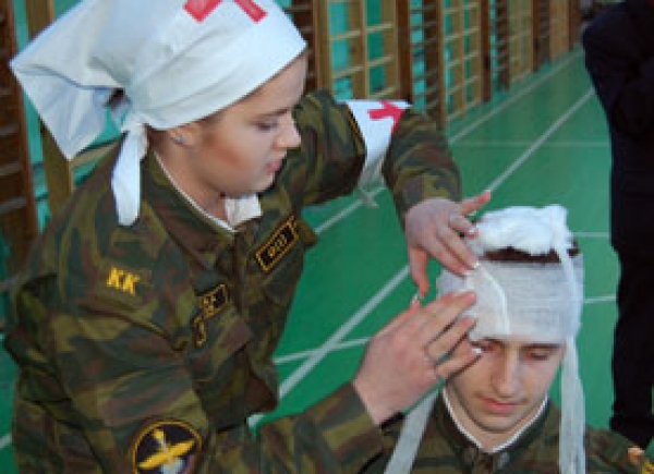 Соревнования санпостов среди школьников
