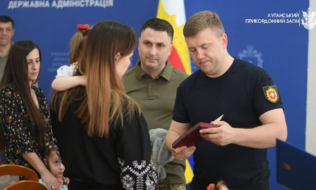Луганские пограничники посмертно награждены орденами «За мужество»