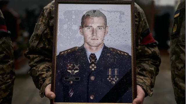 В Виннице попрощались с пилотом Су-25 - уроженцем Луганщины