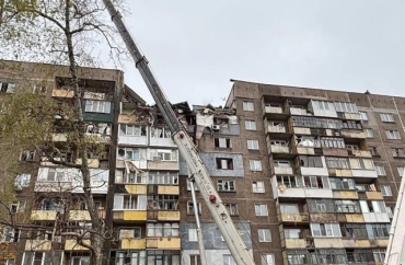 Взрыв в многоэтажном доме в Алчевске – погибли люди, разрушено несколько квартир