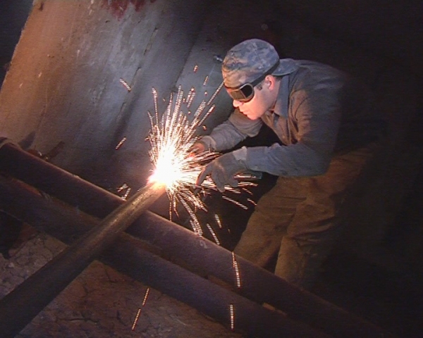 Луганские коммунальщики жалуются на нехватку ГСМ