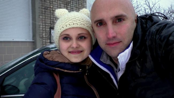 Трагедия в Луганске – из окна 5-го этажа выпала юная девушка