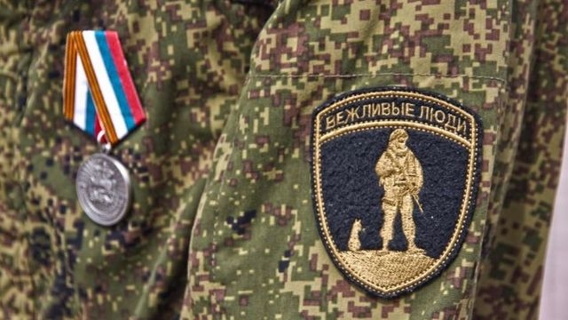Луганск: пока Плотницкий требовал навести порядок, неизвестные заняли «генпрокуратуру» (видео)
