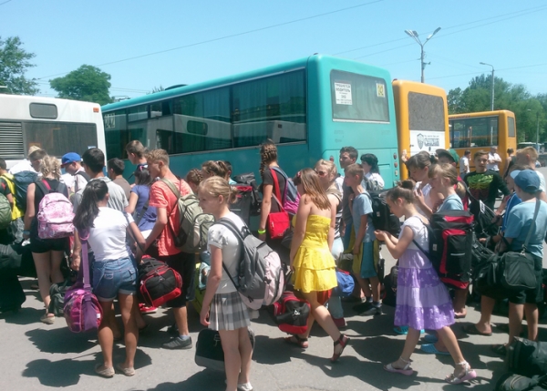 Из детских учреждений опасных регионов эвакуировали детей