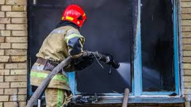 В Счастье во время пожара в квартире нашли убитого мужчину