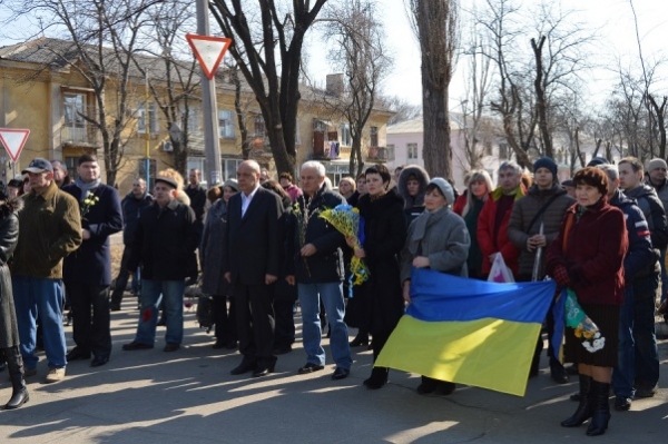 В Северодонецке отметили 201-ю годовщину рождения Кобзаря