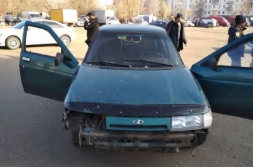 За секунды до наезда автомобиля женщина спасла ребенка