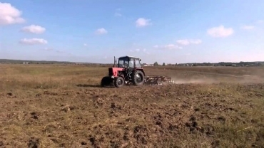 Трагедия в поле – жуткой смертью погиб тракторист