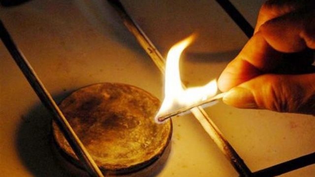 В Хрустальном водитель машины оставил поселок без газа