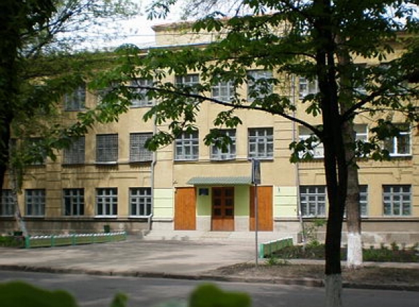 В школах Луганска первый звонок отменяется - мэрия