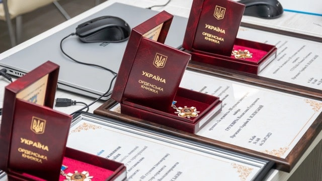 Еще один пограничник Луганского погранотряда удостоен государственной награды