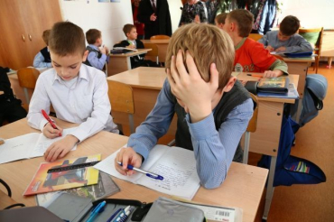 На оккупированную Луганщину направят учителей из ряда регионов России