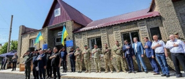 В Станице Луганской открыли новый полицейский отдел и представили главу облуправления НПУ
