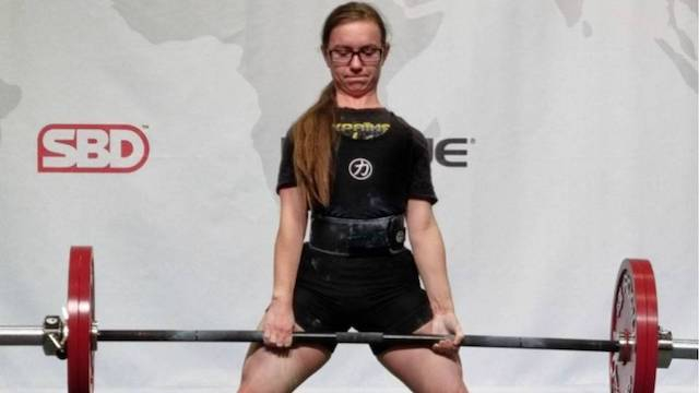 Попаснянка лидировала на чемпионате Украины по пауэрлифтингу