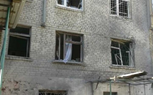 В Луганске из-за обстрела пострадали семь медучреждений