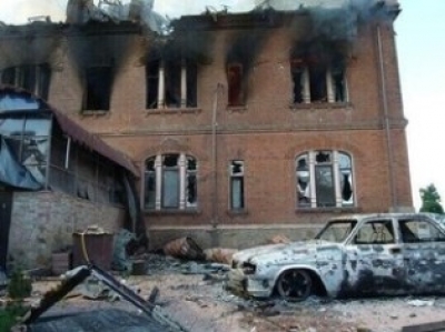 Луганск продолжают разрушать: снаряды попали в 2 больницы