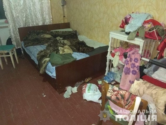 Мать едва не погубила 4-месячную дочку – тревогу подняли соседи