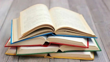 Оккупанты объявили украинские книги экстремистскими и отправили их в спецхранилище