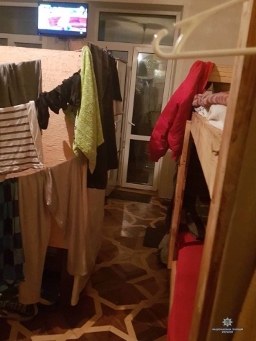 Маленькая жительница Алчевска оказалась в Киеве одна