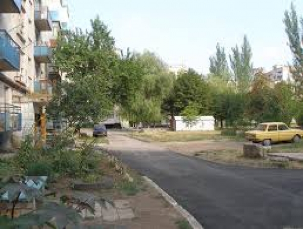 В Лисичанске восстанавливают дома и больницы