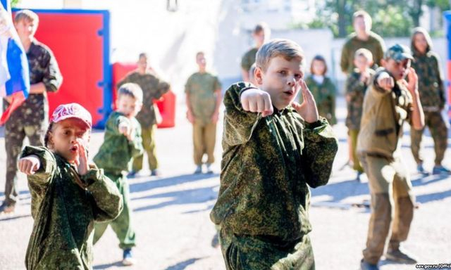 Оккупанты планируют воспитывать украинских детей в духе российских «патриотов»