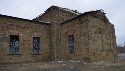 Восемь храмов повреждены на Луганщине в результате обстрелов