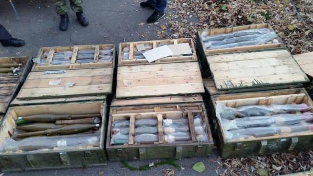 Правоохранители нашли тайник с оружием – открыто уголовное производство