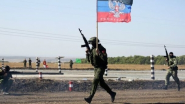 Боевики в ОРДЛО учатся бежать вместе с семьями и документами