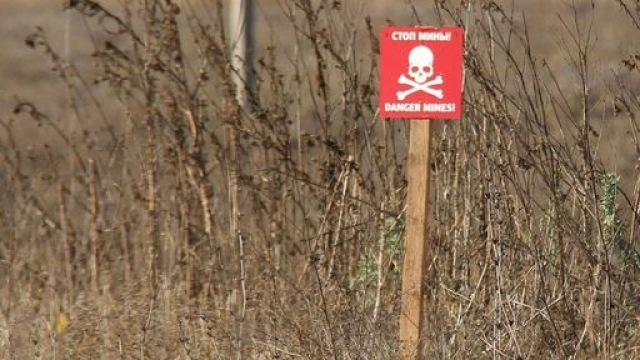 В ОРЛО на мине подорвался молодой мужчина