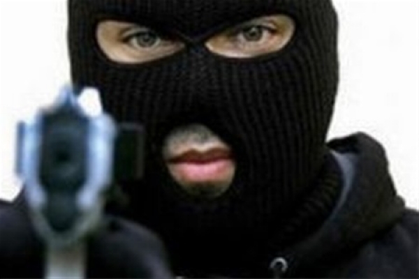 В Антраците неизвестные напали на суд
