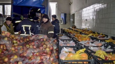 Соцучреждения Красного Луча и Алчевска получили гуманитарку от Украины