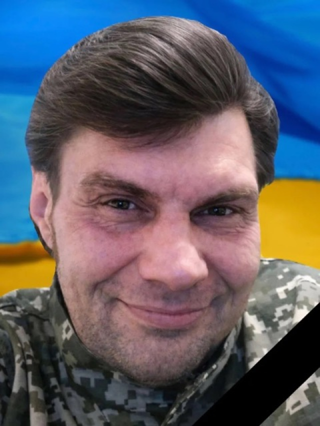 На Днепропетровщине простились с защитником из оккупированного г. Хрустального